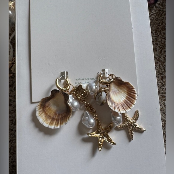 H&M Gold Starfish and Shell Drop Earrings - Picture 7 of 8